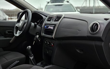 Renault Logan II, 2019 год, 999 000 рублей, 8 фотография