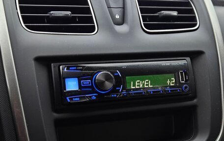 Renault Logan II, 2019 год, 999 000 рублей, 14 фотография