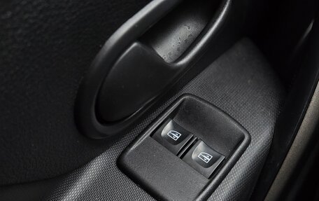 Renault Logan II, 2019 год, 999 000 рублей, 12 фотография