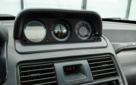 Mitsubishi Pajero III рестайлинг, 1995 год, 449 000 рублей, 16 фотография