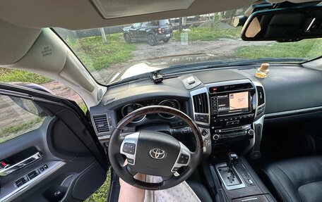 Toyota Land Cruiser 200, 2013 год, 3 550 000 рублей, 3 фотография