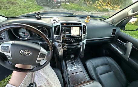 Toyota Land Cruiser 200, 2013 год, 3 550 000 рублей, 8 фотография