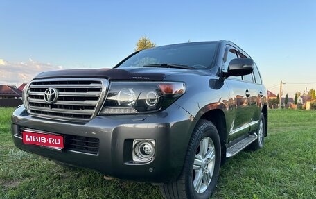 Toyota Land Cruiser 200, 2013 год, 3 550 000 рублей, 1 фотография