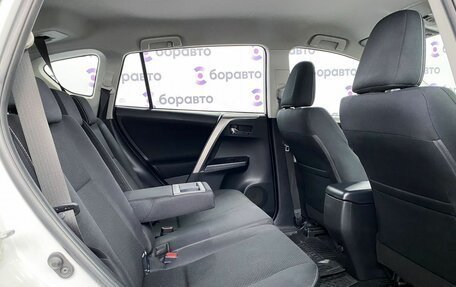 Toyota RAV4, 2019 год, 2 630 000 рублей, 14 фотография