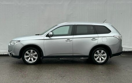 Mitsubishi Outlander III рестайлинг 3, 2014 год, 1 550 000 рублей, 8 фотография