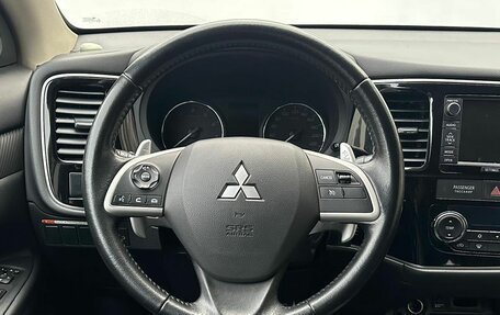 Mitsubishi Outlander III рестайлинг 3, 2014 год, 1 550 000 рублей, 12 фотография