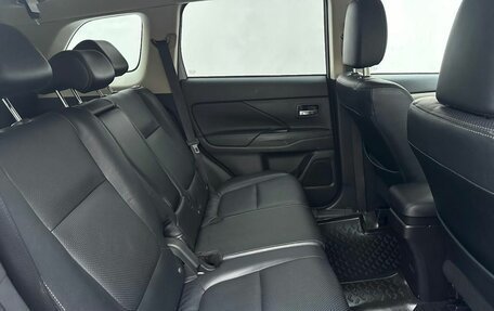 Mitsubishi Outlander III рестайлинг 3, 2014 год, 1 550 000 рублей, 14 фотография