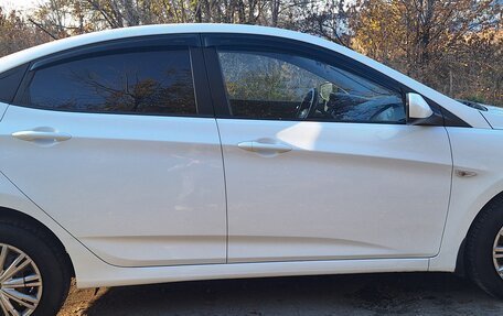 Hyundai Solaris II рестайлинг, 2014 год, 950 000 рублей, 5 фотография