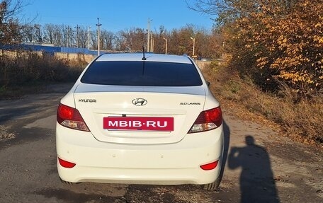 Hyundai Solaris II рестайлинг, 2014 год, 950 000 рублей, 3 фотография