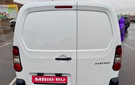 Peugeot Partner II рестайлинг 2, 2015 год, 790 000 рублей, 15 фотография