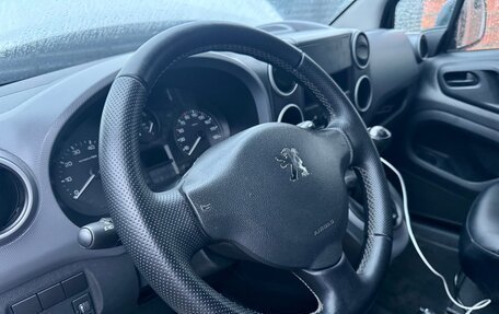 Peugeot Partner II рестайлинг 2, 2015 год, 790 000 рублей, 20 фотография