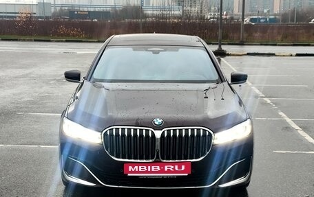 BMW 7 серия, 2019 год, 5 200 000 рублей, 2 фотография