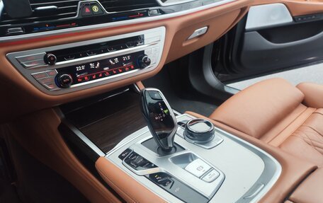 BMW 7 серия, 2019 год, 5 200 000 рублей, 39 фотография