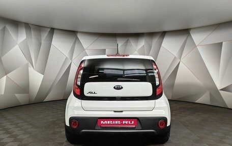 KIA Soul II рестайлинг, 2018 год, 1 749 000 рублей, 8 фотография