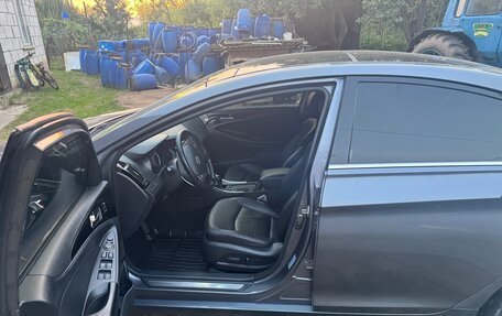 Hyundai Sonata VI, 2012 год, 1 050 000 рублей, 13 фотография