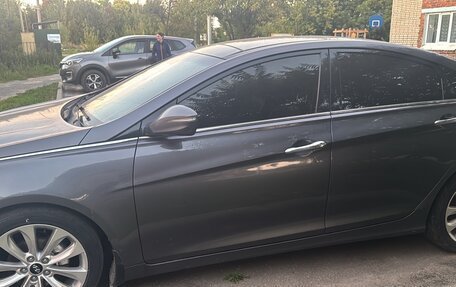 Hyundai Sonata VI, 2012 год, 1 050 000 рублей, 10 фотография