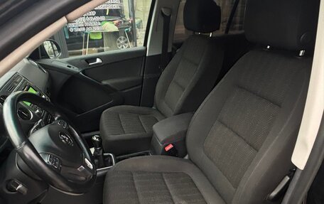 Volkswagen Tiguan I, 2012 год, 1 119 000 рублей, 15 фотография