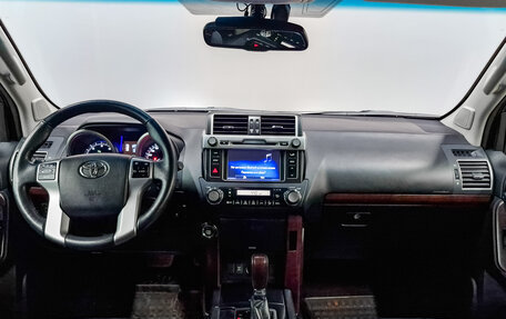 Toyota Land Cruiser Prado 150 рестайлинг 2, 2017 год, 4 220 000 рублей, 14 фотография