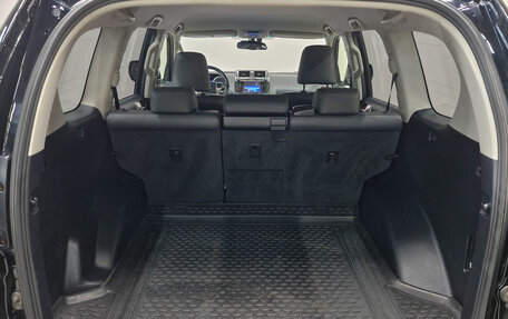 Toyota Land Cruiser Prado 150 рестайлинг 2, 2017 год, 4 220 000 рублей, 10 фотография