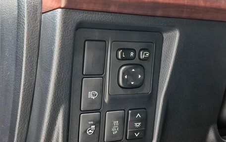 Toyota Land Cruiser Prado 150 рестайлинг 2, 2017 год, 4 220 000 рублей, 24 фотография