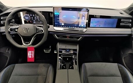 Volkswagen Tiguan, 2025 год, 4 890 000 рублей, 13 фотография