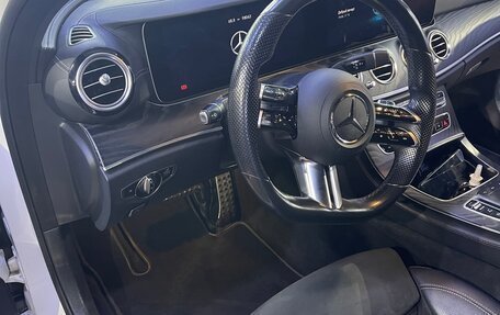 Mercedes-Benz E-Класс, 2021 год, 5 000 000 рублей, 13 фотография