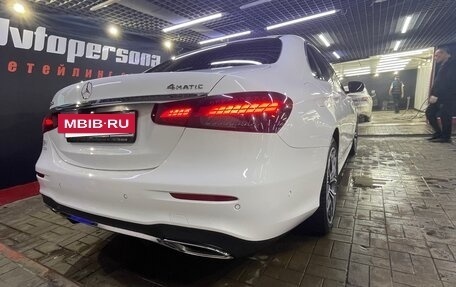 Mercedes-Benz E-Класс, 2021 год, 5 000 000 рублей, 8 фотография