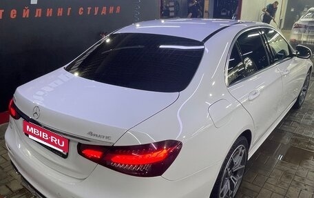 Mercedes-Benz E-Класс, 2021 год, 5 000 000 рублей, 7 фотография