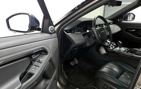 Land Rover Range Rover Evoque II, 2023 год, 3 700 000 рублей, 5 фотография