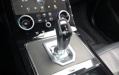 Land Rover Range Rover Evoque II, 2023 год, 3 700 000 рублей, 11 фотография