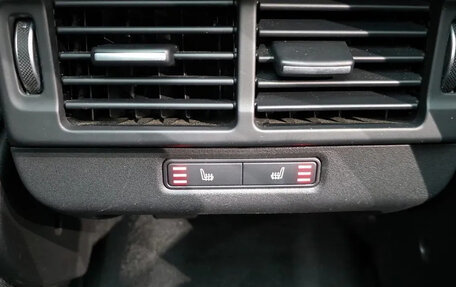 Land Rover Range Rover Evoque II, 2023 год, 3 700 000 рублей, 15 фотография