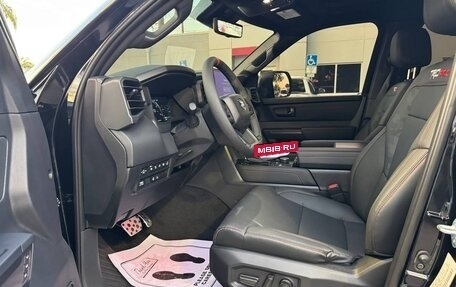 Toyota Tundra, 2025 год, 12 000 000 рублей, 9 фотография