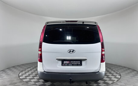 Hyundai Grand Starex Grand Starex I рестайлинг 2, 2010 год, 1 620 000 рублей, 5 фотография