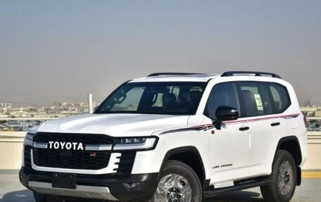 Toyota Land Cruiser, 2024 год, 12 900 000 рублей, 2 фотография