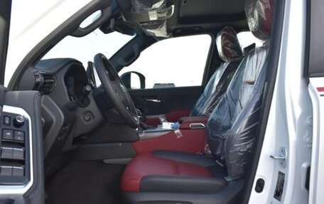 Toyota Land Cruiser, 2024 год, 12 900 000 рублей, 7 фотография