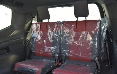 Toyota Land Cruiser, 2024 год, 12 900 000 рублей, 17 фотография