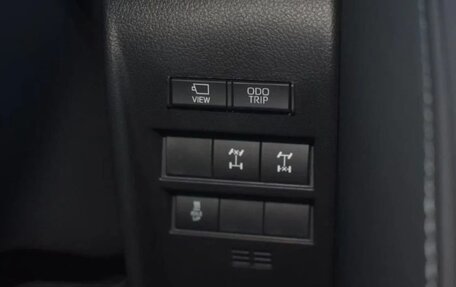 Toyota Land Cruiser, 2024 год, 12 900 000 рублей, 16 фотография