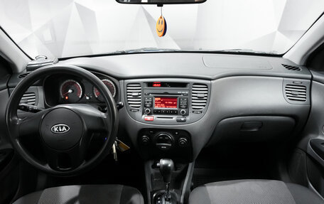 KIA Rio II, 2011 год, 730 000 рублей, 10 фотография