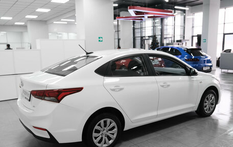 Hyundai Solaris II рестайлинг, 2019 год, 1 350 000 рублей, 4 фотография