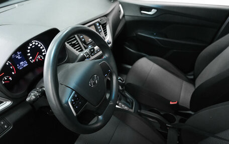 Hyundai Solaris II рестайлинг, 2019 год, 1 350 000 рублей, 10 фотография