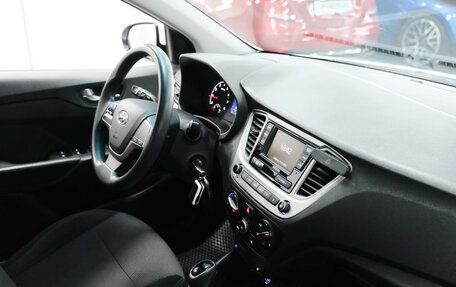 Hyundai Solaris II рестайлинг, 2019 год, 1 350 000 рублей, 11 фотография