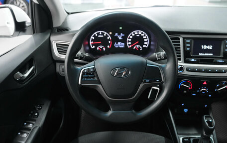 Hyundai Solaris II рестайлинг, 2019 год, 1 350 000 рублей, 18 фотография