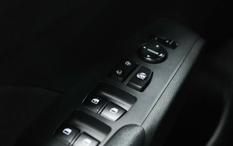 Hyundai Solaris II рестайлинг, 2019 год, 1 350 000 рублей, 21 фотография