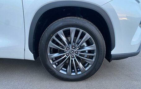 Toyota Highlander, 2025 год, 5 799 000 рублей, 19 фотография