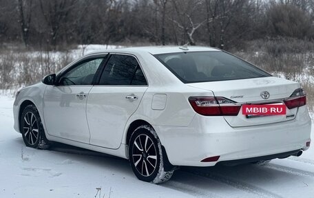 Toyota Camry, 2017 год, 3 400 000 рублей, 5 фотография