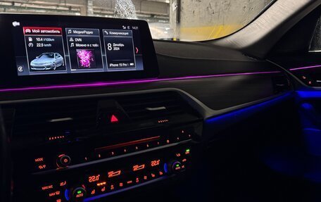 BMW 5 серия, 2019 год, 3 600 000 рублей, 6 фотография