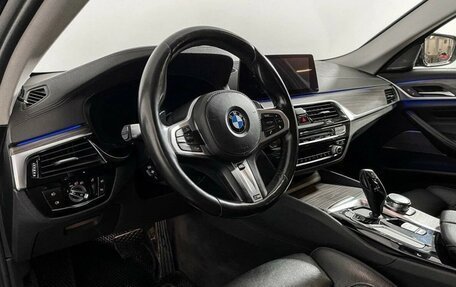 BMW 5 серия, 2019 год, 3 600 000 рублей, 16 фотография