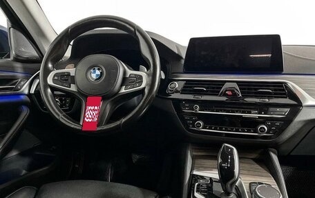 BMW 5 серия, 2019 год, 3 600 000 рублей, 14 фотография