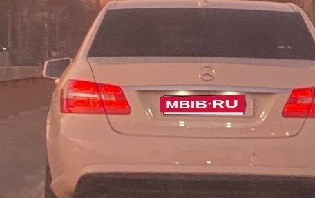 Mercedes-Benz E-Класс, 2010 год, 1 400 000 рублей, 8 фотография