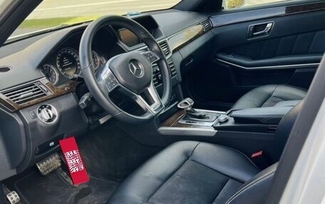 Mercedes-Benz E-Класс, 2010 год, 1 400 000 рублей, 7 фотография